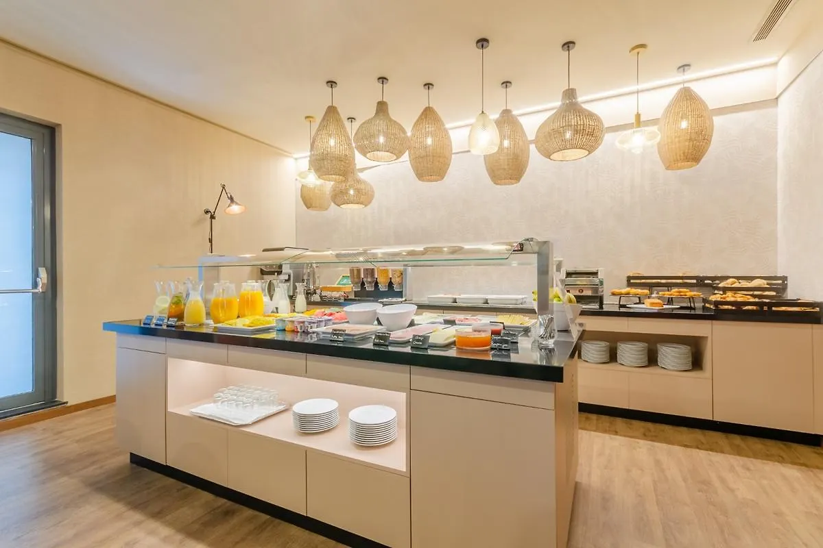 Hotel Acores Lisboa Lisbon