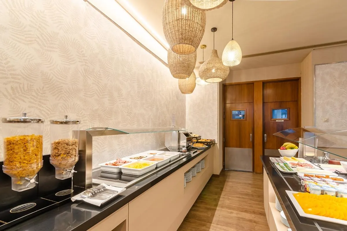 Hotel Acores Lisboa 4*, Lisbon