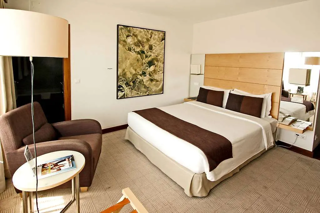 Hotel Acores Lisboa 4*, Lisbon